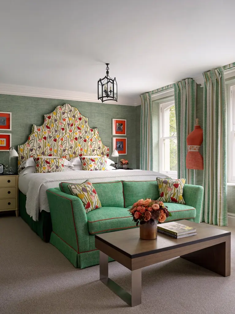 Knightsbridge Hotel