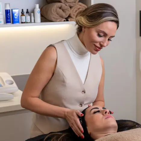 A Luxurious Day Trip to Ronda: Culture, History, and Elegance