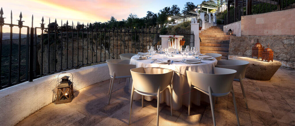 Al Fresco Dining with a View