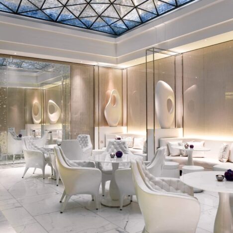 Review of Luxury Wanderings Weekend stay The Ritz London : A Timeless Luxury Celebration