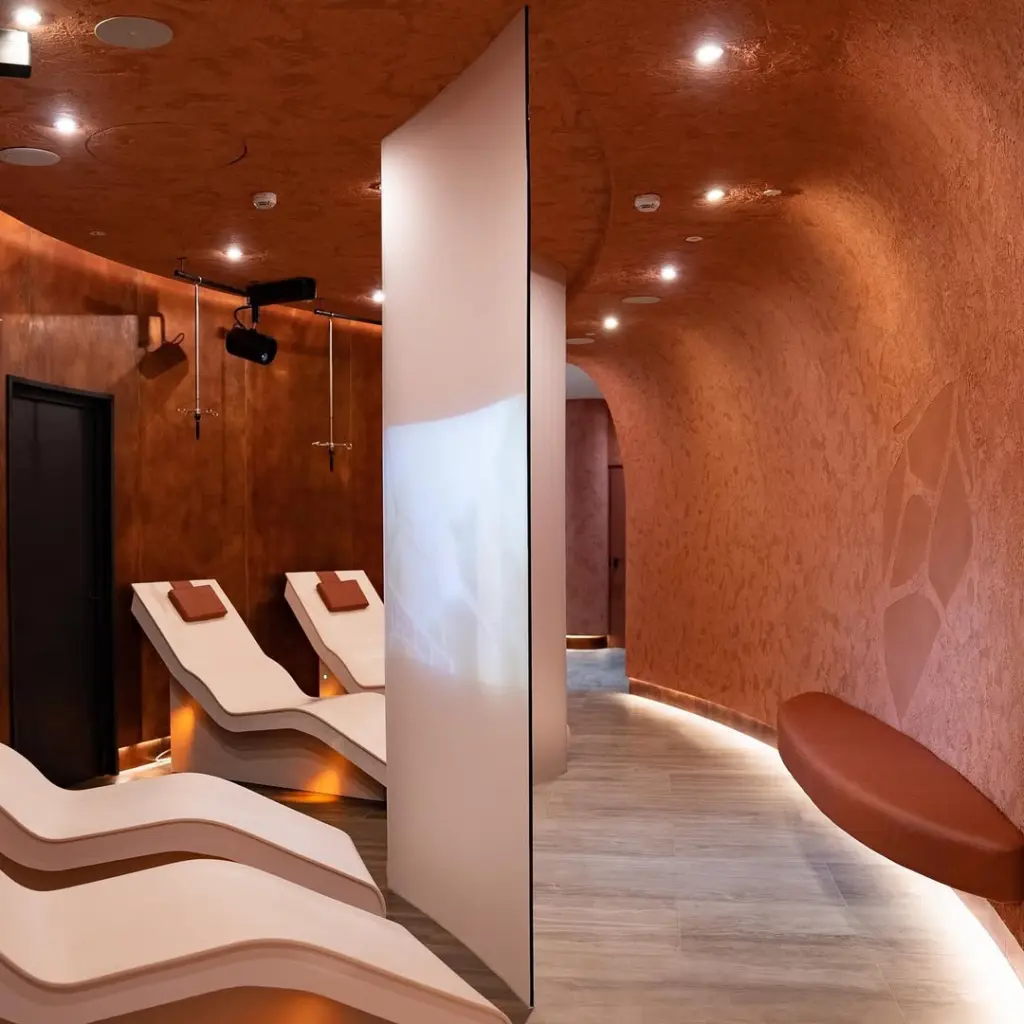 360 experiential centre