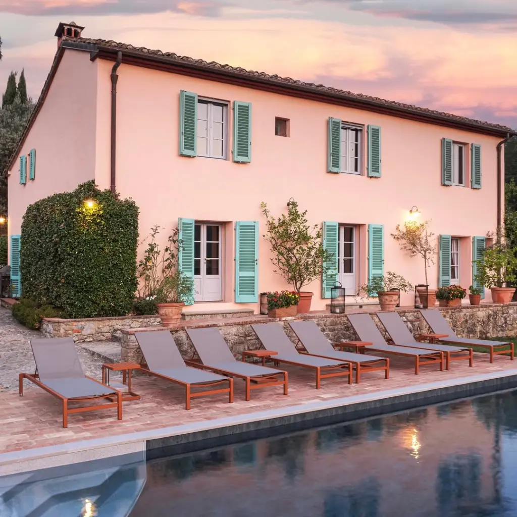 Tuscan Farmhouse, Signature Collection