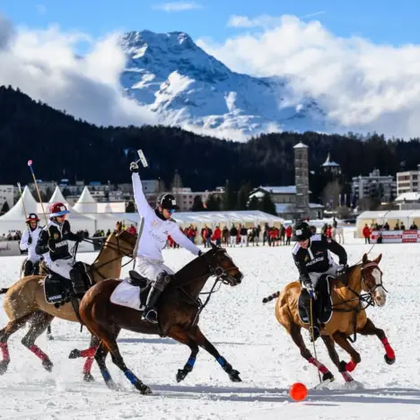 By Dr. Vali: Redefining Personalised Medicine and Aesthetics