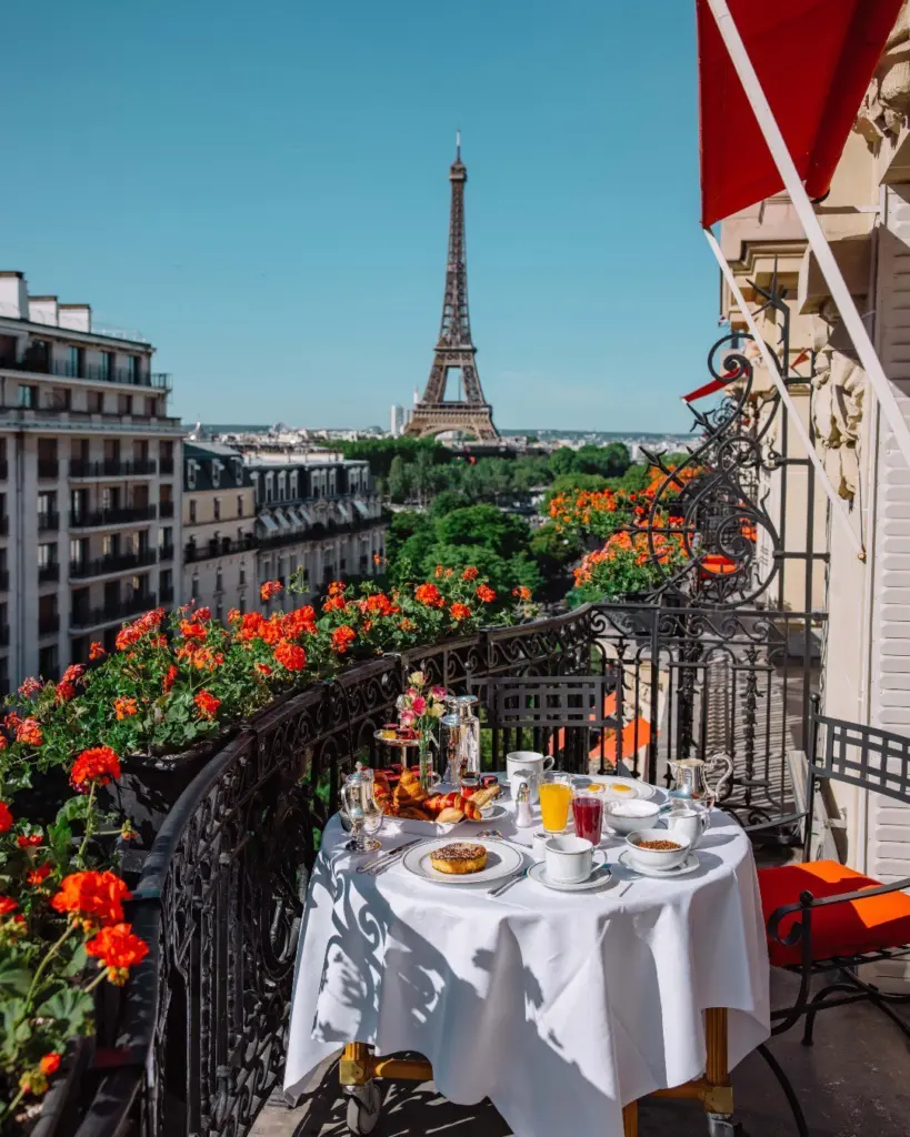 Eiffel Tower view from Hôtel Plaza Athénée