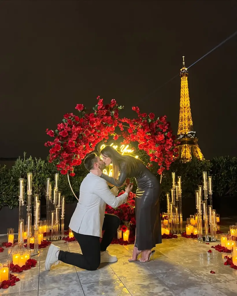 Eiffel tower proposal