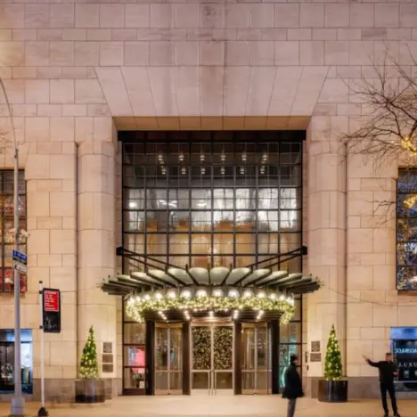 12 Luxury Hotels in Paris with Eiffel Tower Views