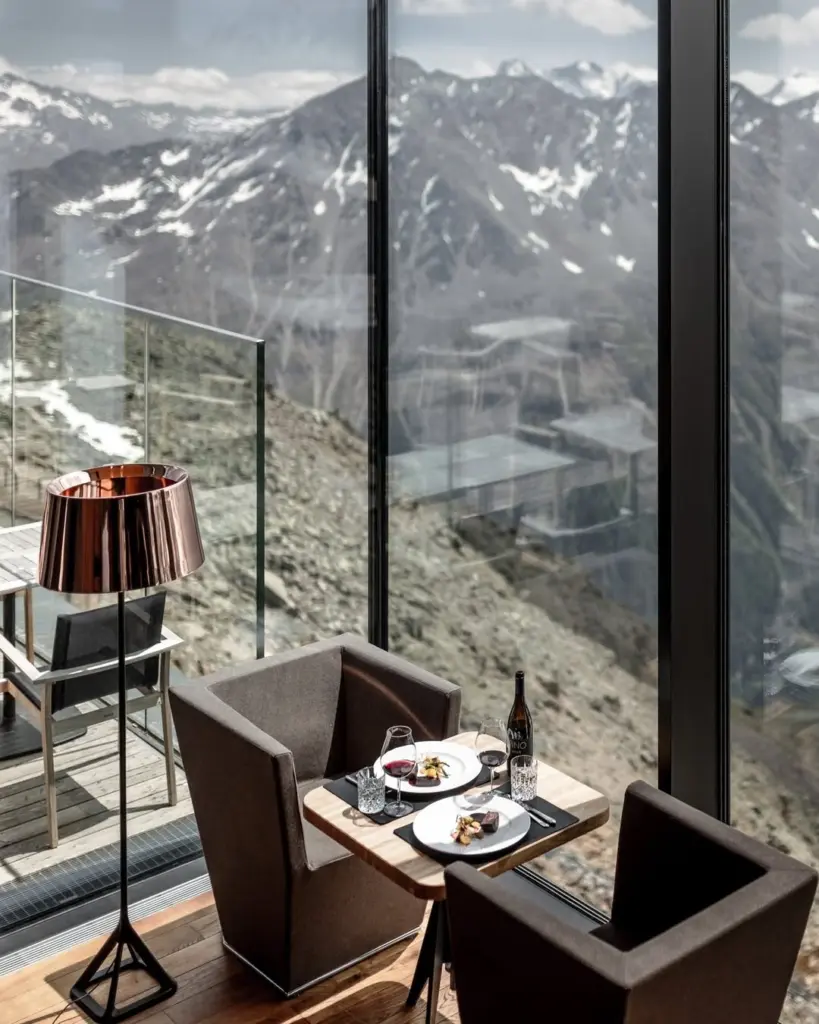 dining views at ice Q