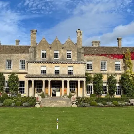 Top 10 Best Hotels in Melbourne for Luxury Travellers