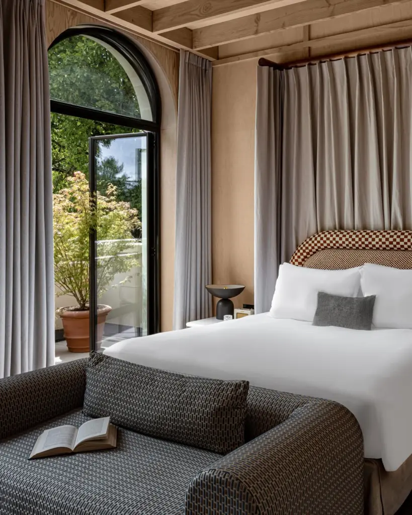 Cowley Manor Experimental