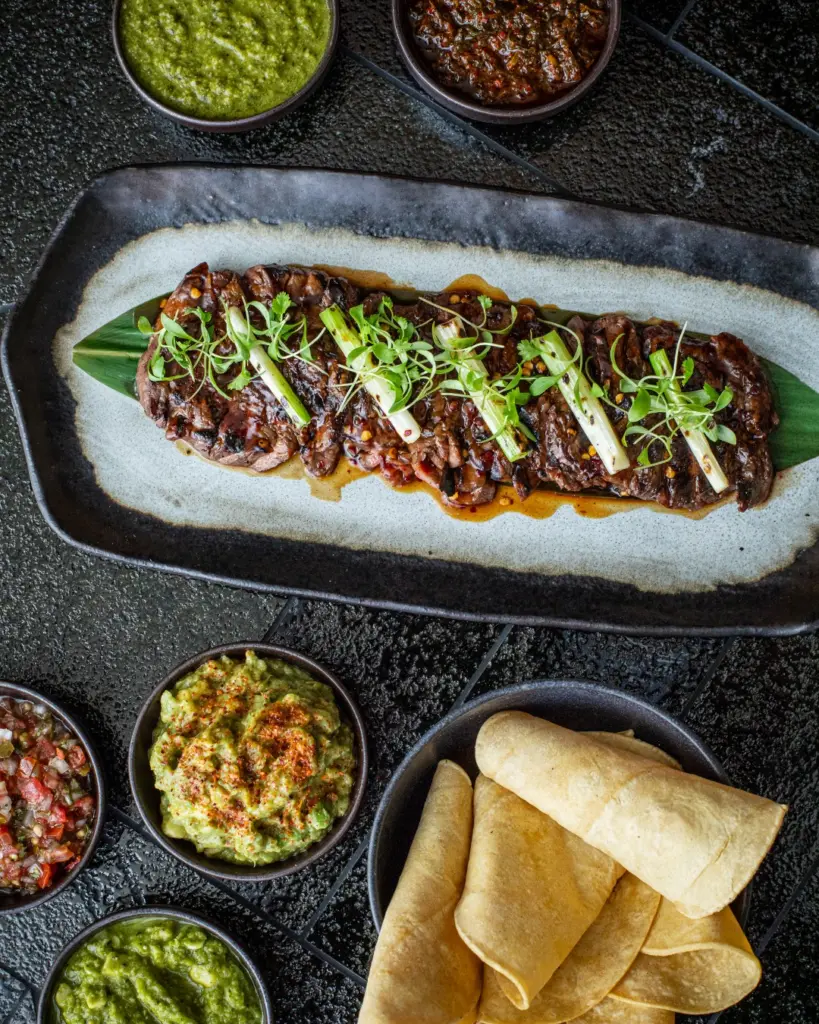 Los Mochis London City menu