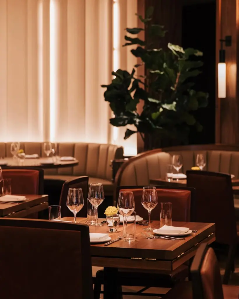 Sette dining room