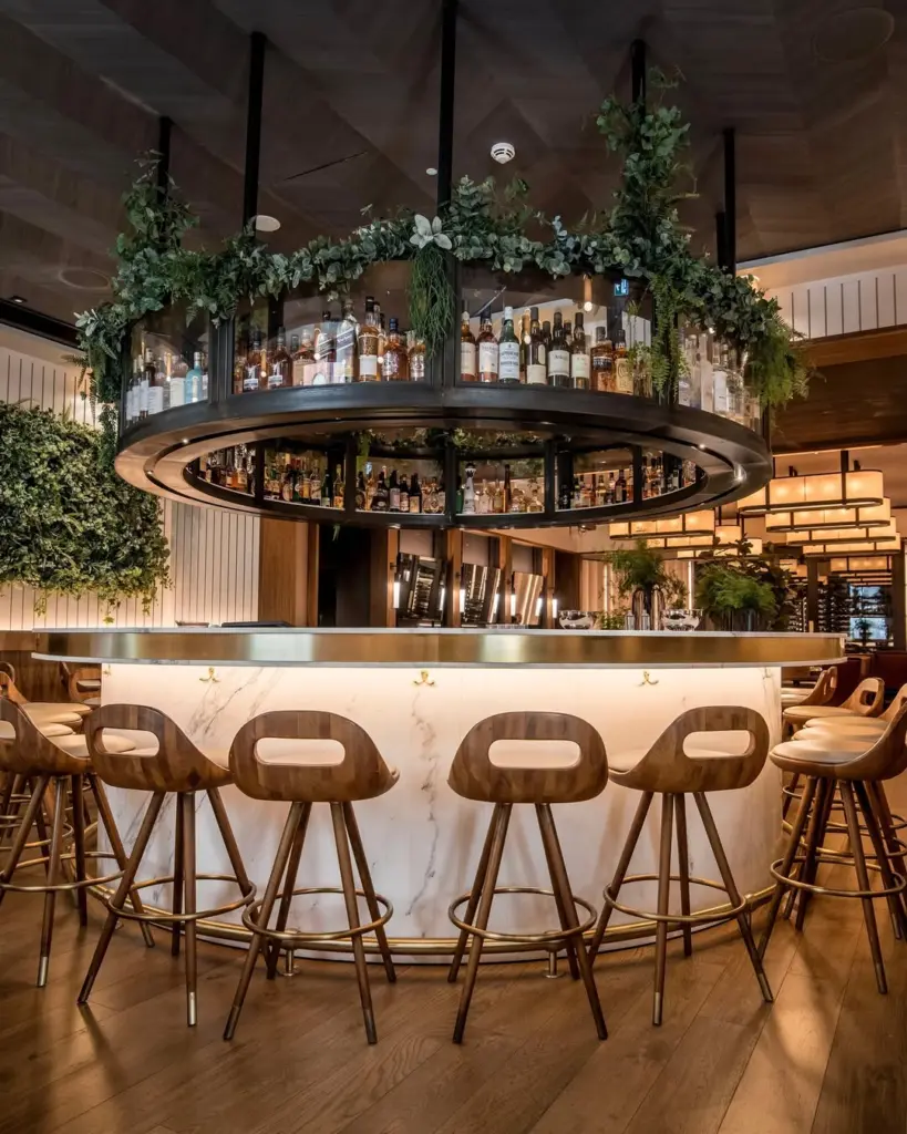 the bar at Sette restaurant