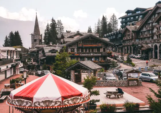 luxury shopping in courchevel