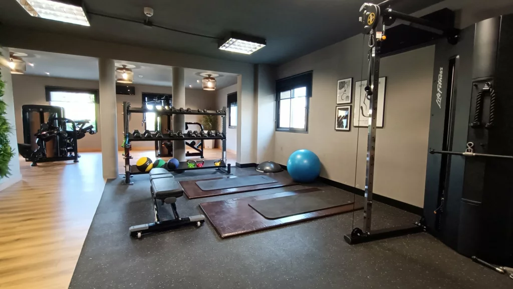 Fitness Hub: State-of-the-Art Wellness
