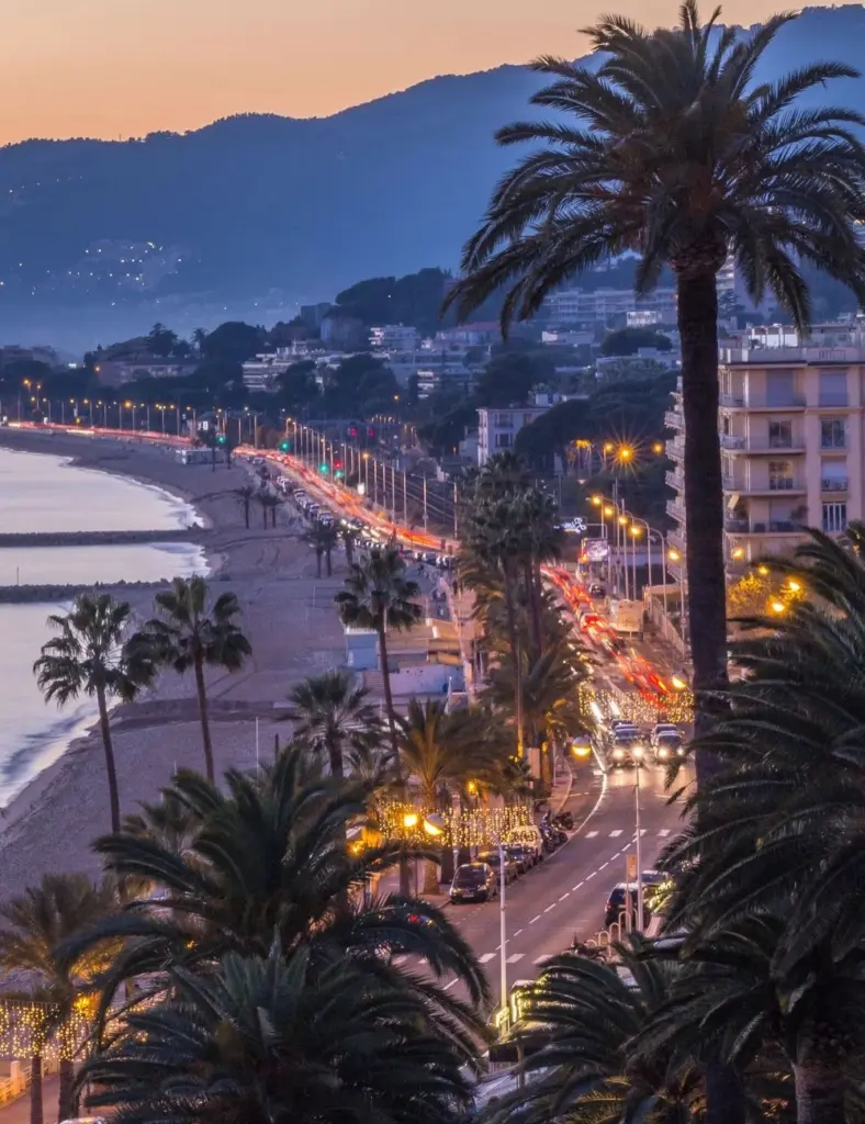 movement in Cannes