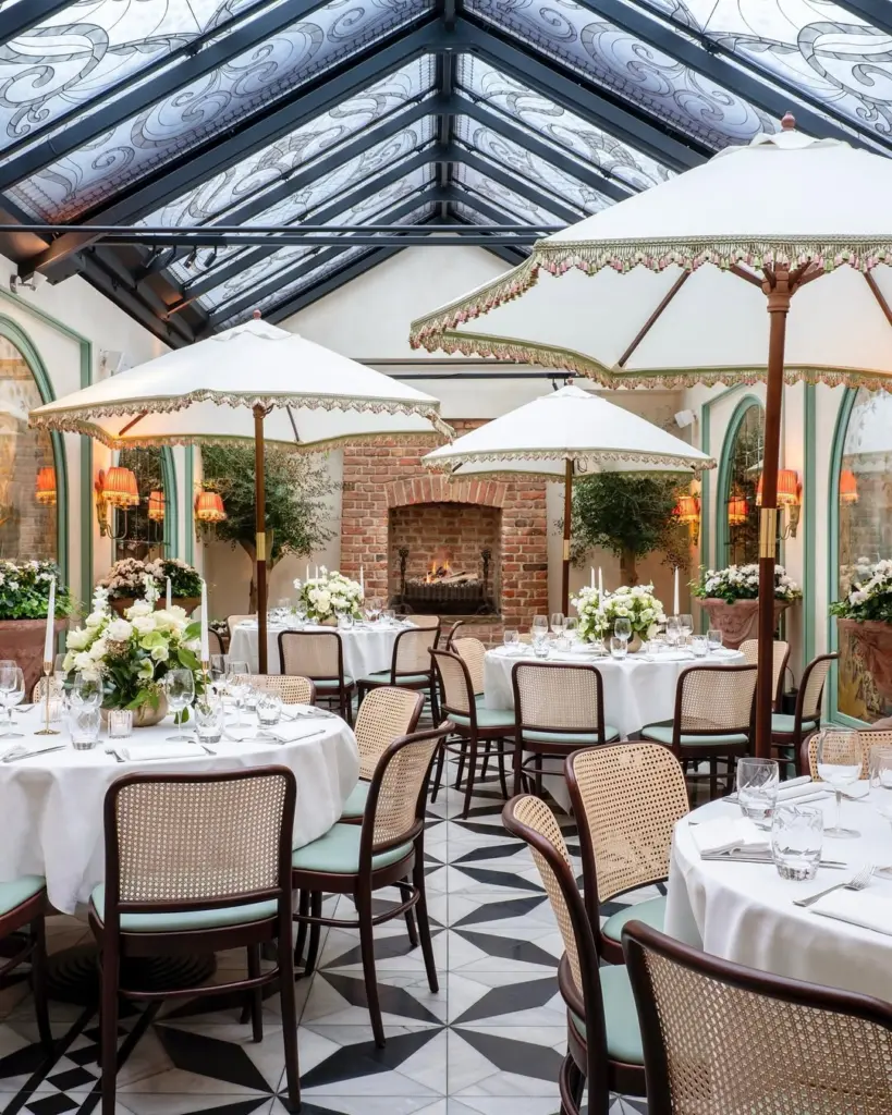 private dining space at Daphne's