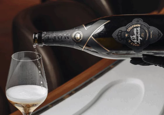 moët & chandon bar