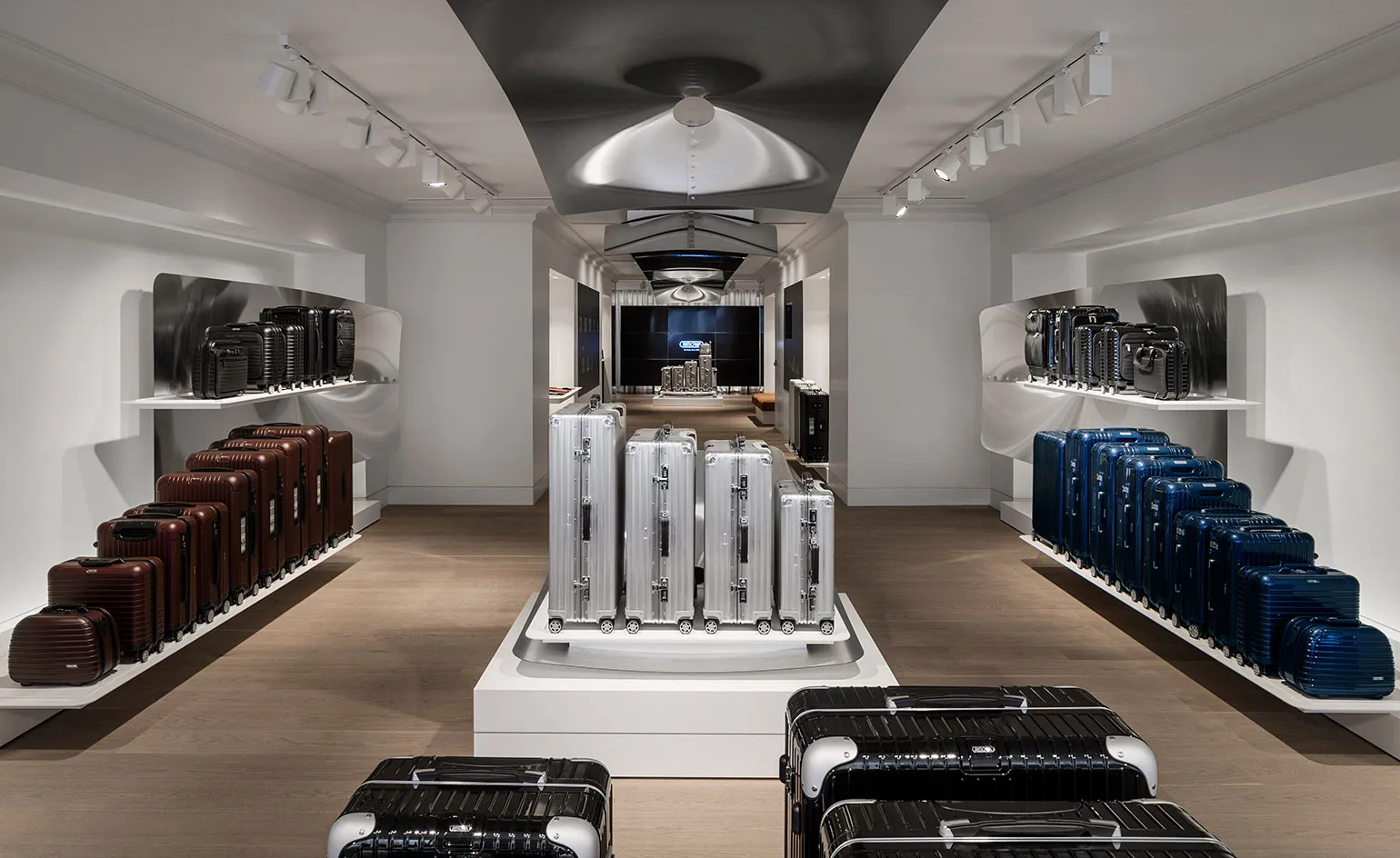 luxury luggage brands