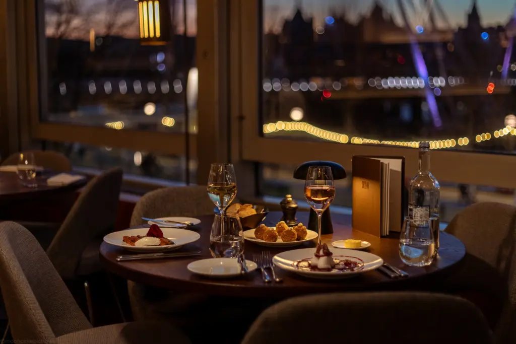 @mooncakepictures skylon evening dinner 2