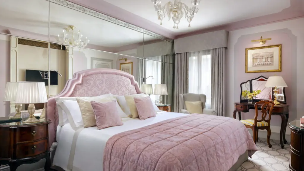 Dandolo Room