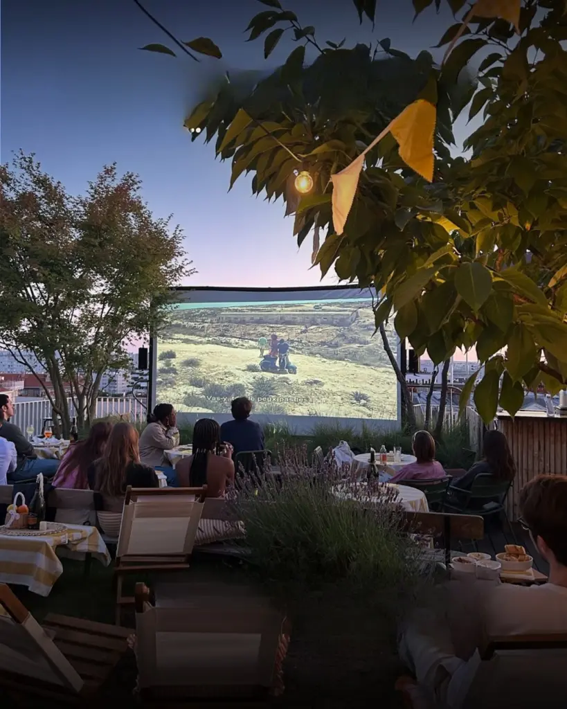 Hôtel Paradiso rooftop cinema