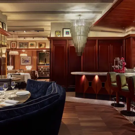 Il Salumaio di Montenapoleone: Elegant Courtyard Dining in Milan