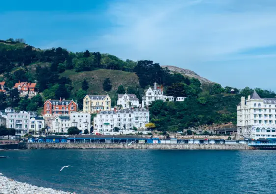 Luxury Seaside Destinations in the UK
