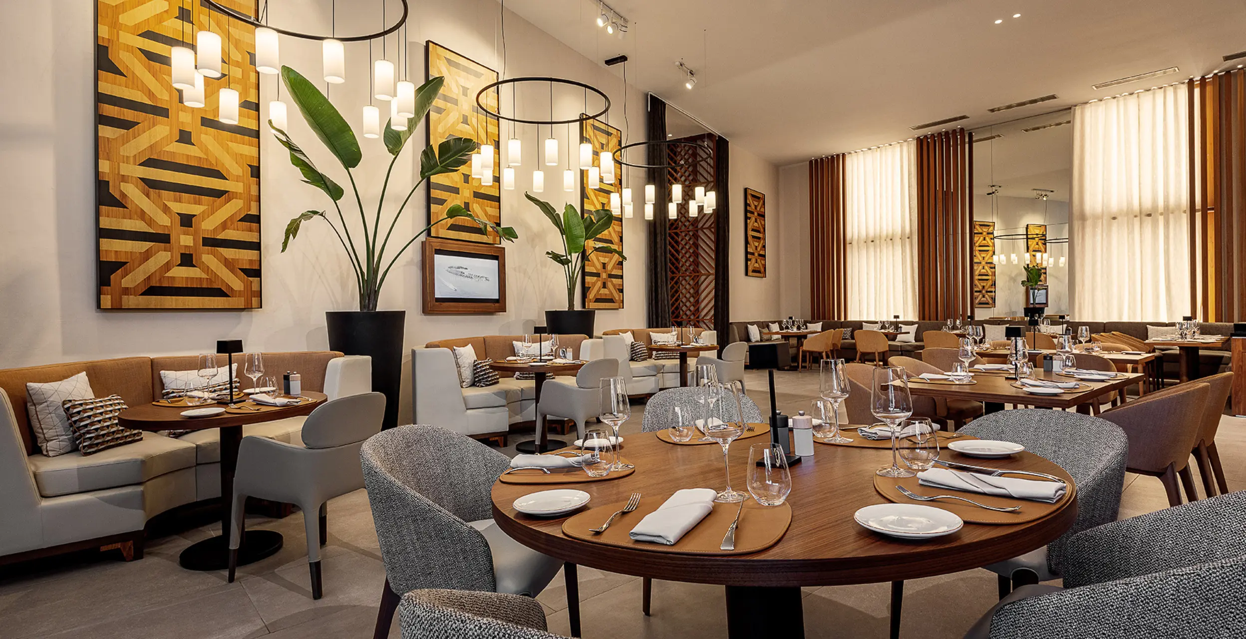 michelin-star restaurants with stunning views