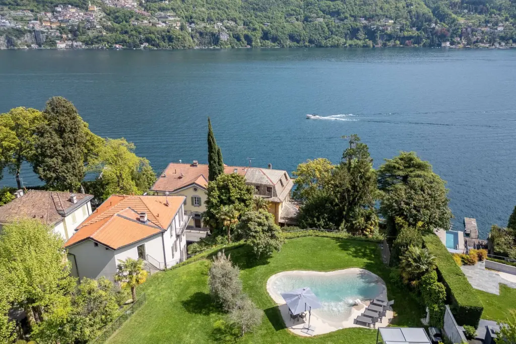 Modern Villa with Lake Views – Laglio