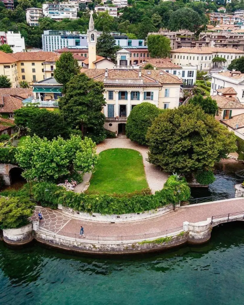 Neoclassical Lakefront Villa, Como