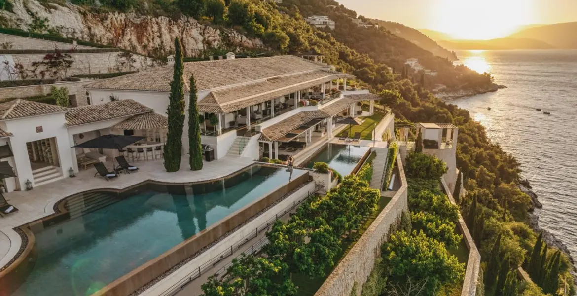 Ultra Exclusive Luxury Estates Around the World