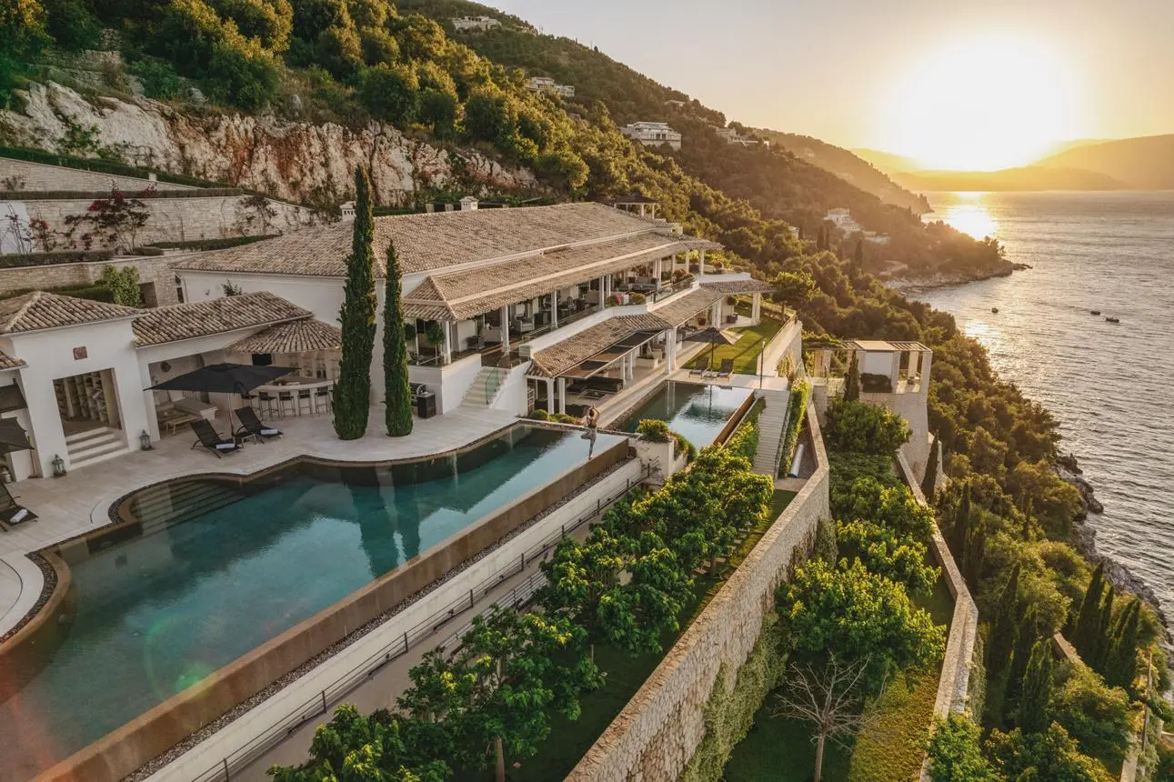 Ultra Exclusive Luxury Estates Around the World