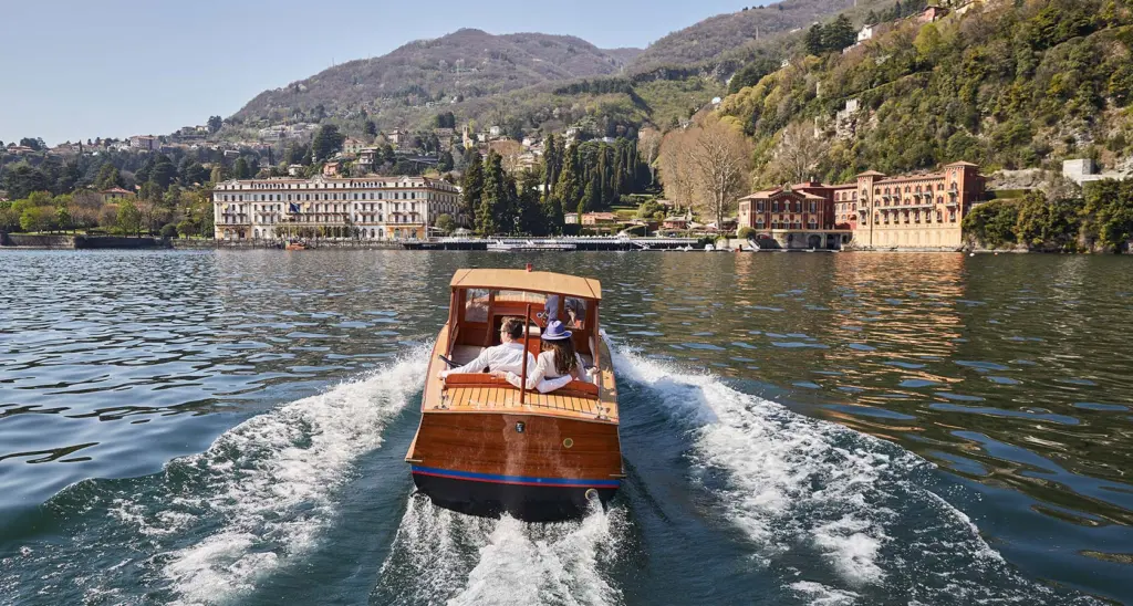 boat experiences at villa d’este