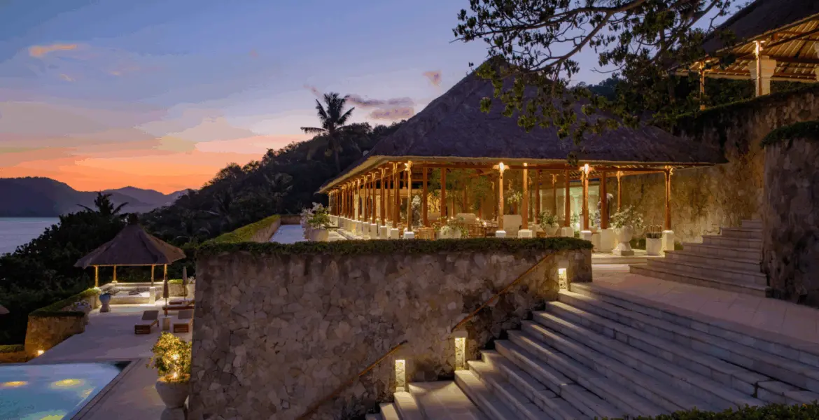 beachfront hotels with direct sea access