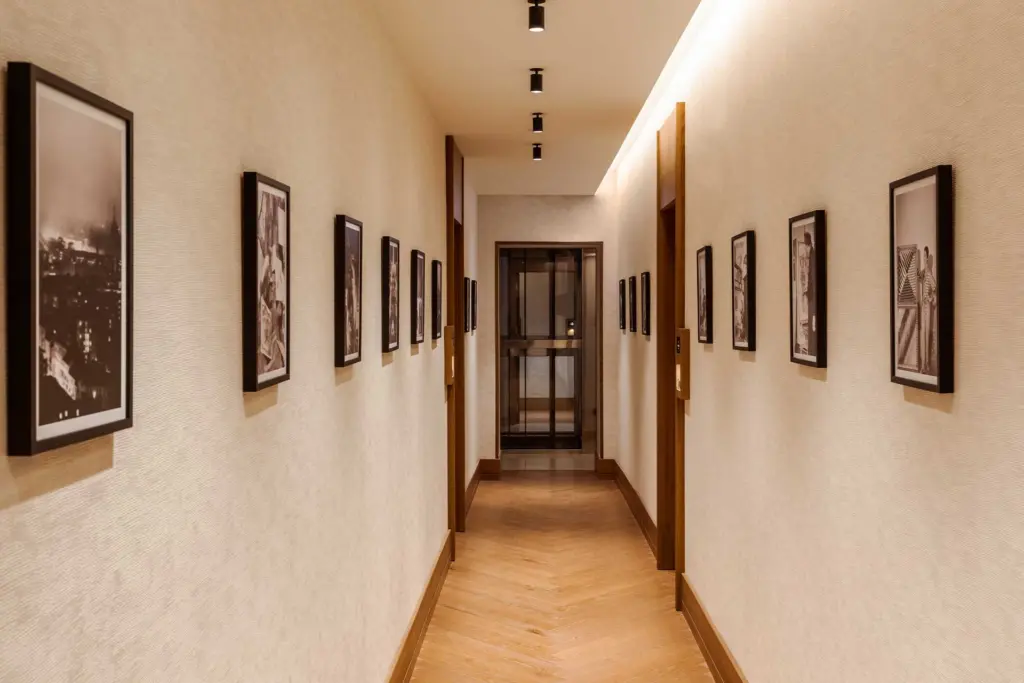 Hallway Casa Baglioni Milan