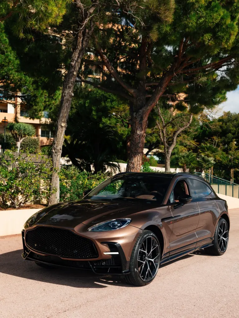 Aston Martin DBX S