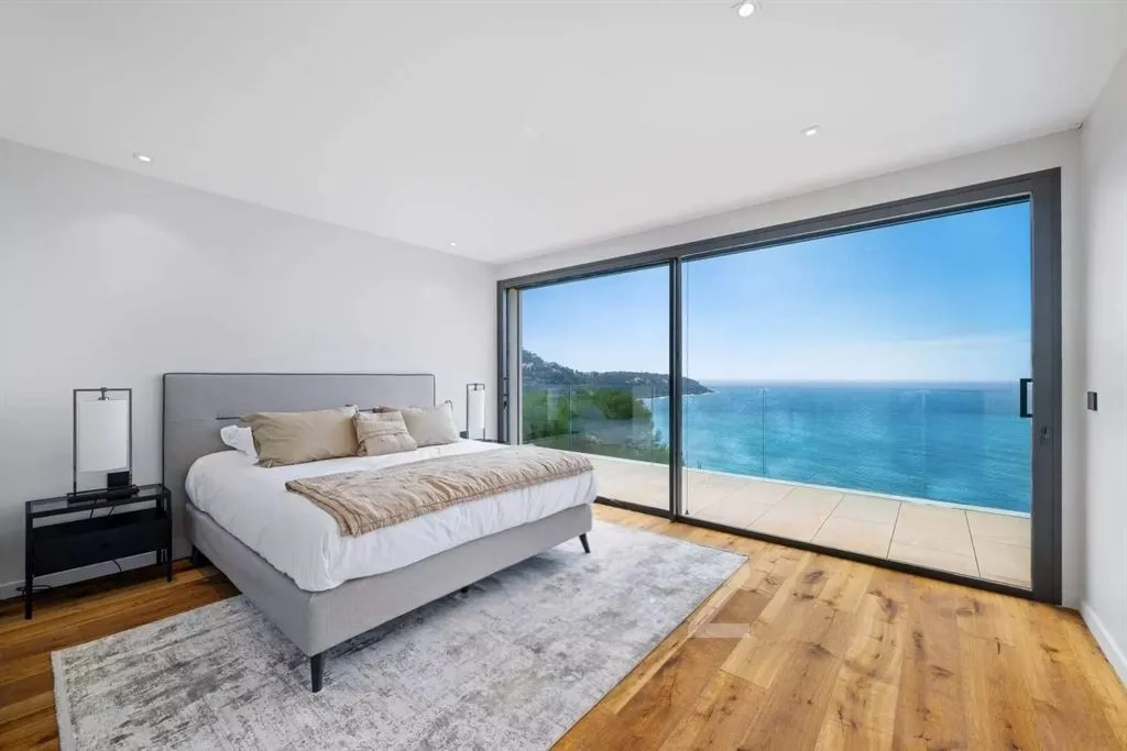 Roquebrune Cap Martin Penthouse with Panoramic Sea View, Côte d'Azur