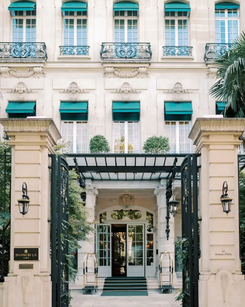 Shangri La Paris