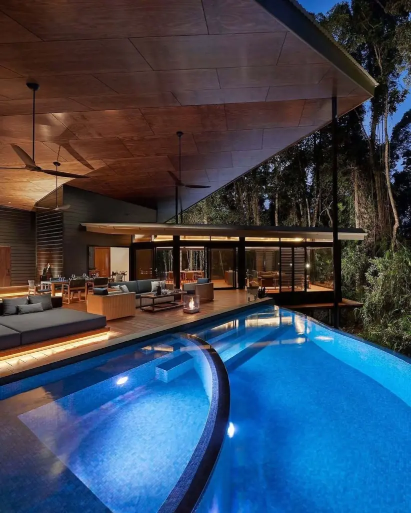 Silky Oaks Lodge