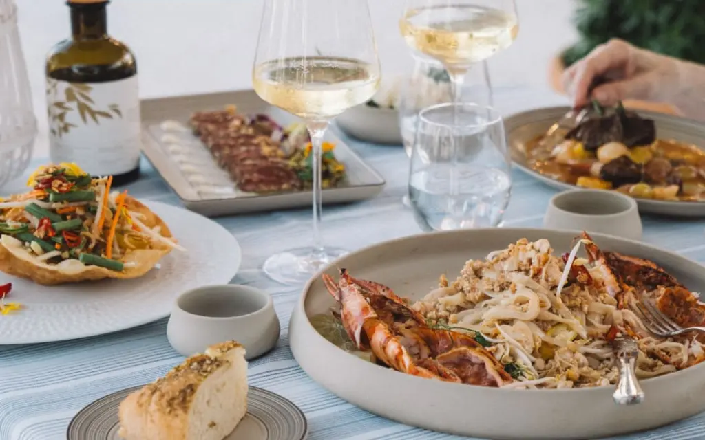 anantara villa padierna palace benahavis marbella resort beach club selection of main dishes 1920x1200