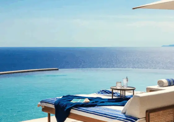 beach clubs with luxury beach beds