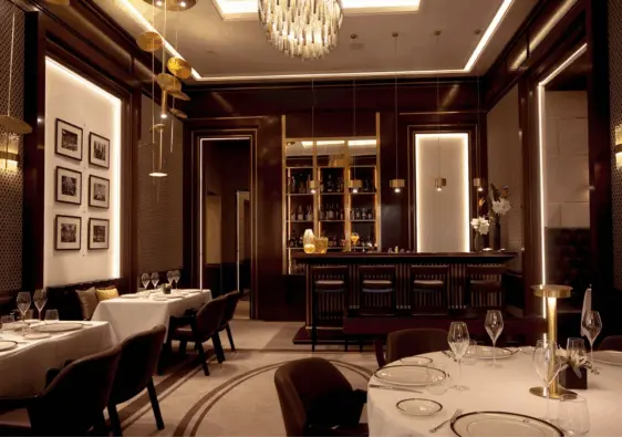 billionaires' favourite restaurants in italy