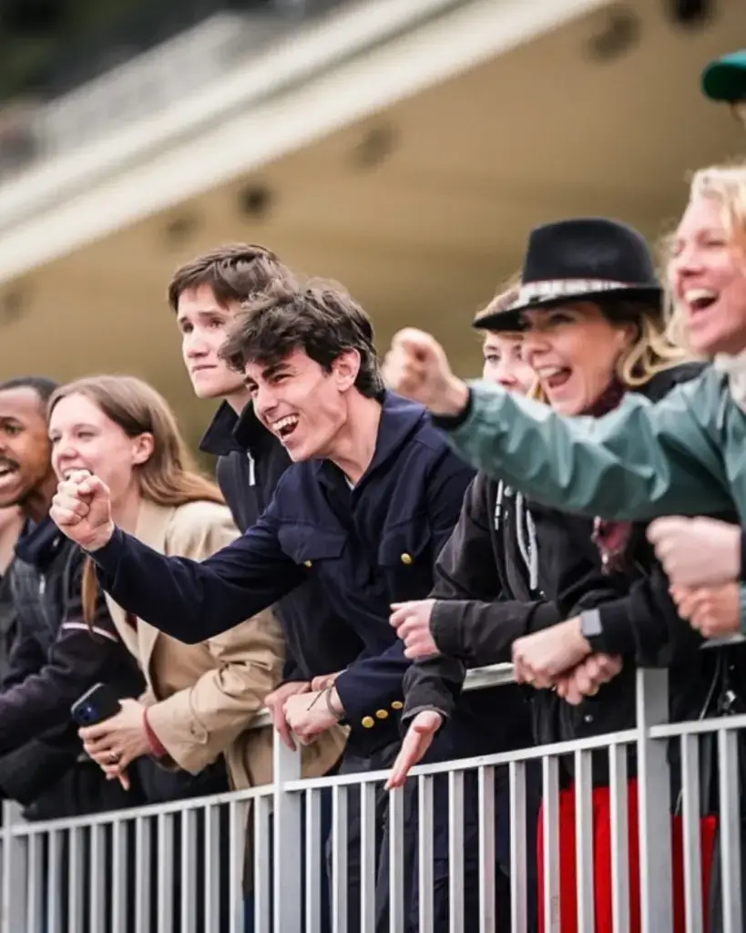 spectators at Paris Longchamps
