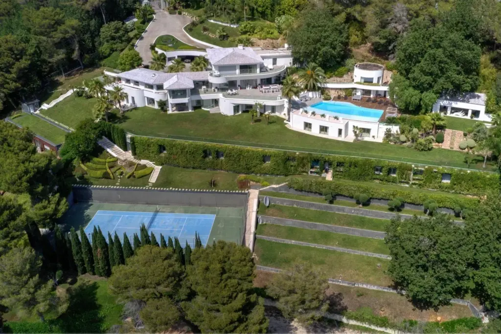 Cannes Californie – Contemporary Estate with Panoramic Views