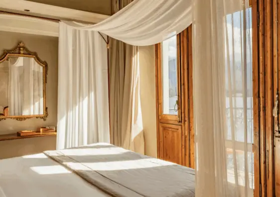 best lakefront hotels in europe