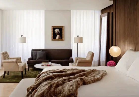 instagrammable hotel rooms in london