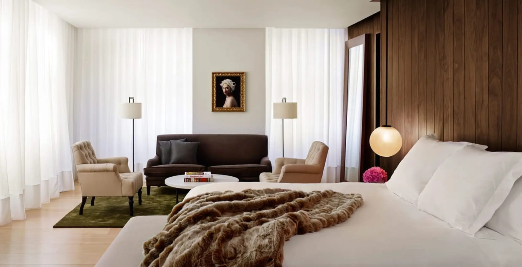 instagrammable hotel rooms in london