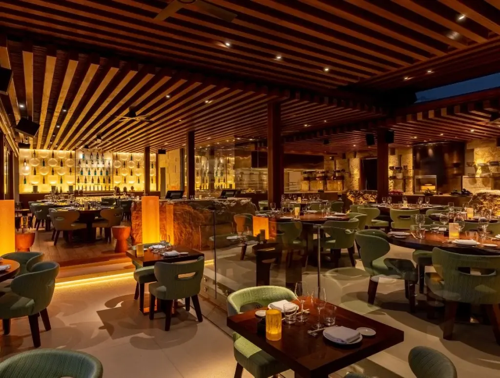 our spaces restaurant 679048