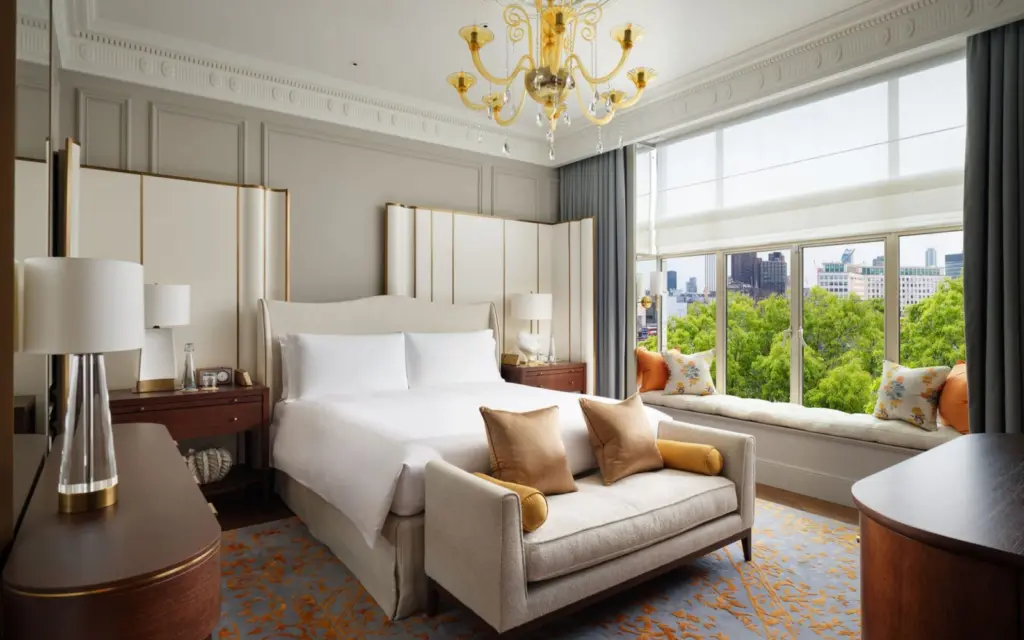 TheSavoy River viewSuite Bedroom 1 Jack Hardy 2025 1600x1000