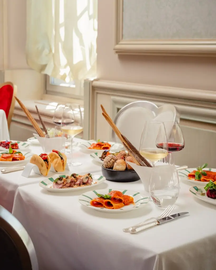 chateau monfort dining